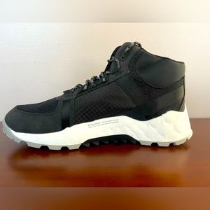 TIMBERLAND HIKING BOOTS DEFENDER WATER REPELLENT SZ 11.5 NEW Box No Lid